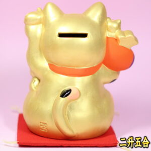 開運招き猫：背面