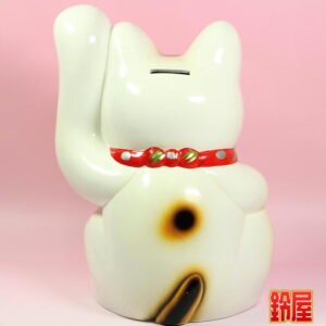 縁起物の置物の招き猫・手長2