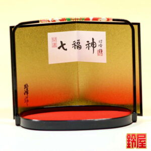 恋愛成就の縁起物であるコンパクトな七福神の置物2